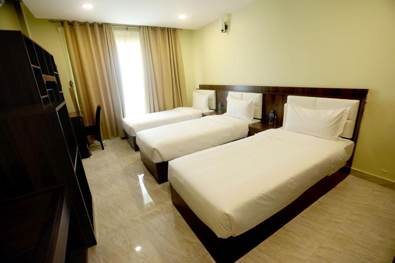 Golden Crown Hotel Alseeb Muscat 外观 照片